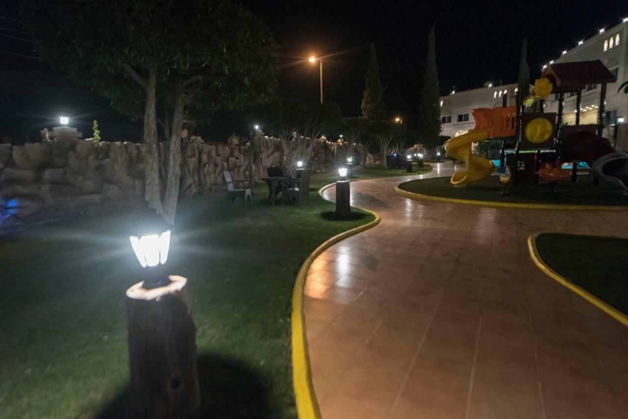 Hotel Seven Gardens Pro Al Hada Exteriér fotografie